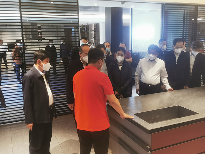 鸿运国际